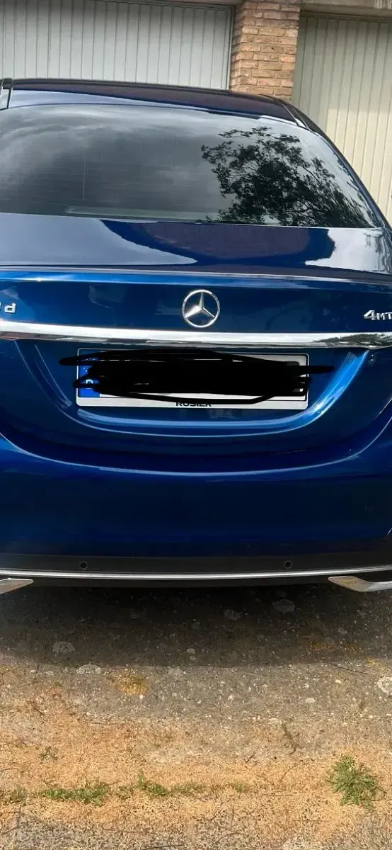Gebraucht Mercedes C200 150 PS (110 kW) 2019 Blau Limousine