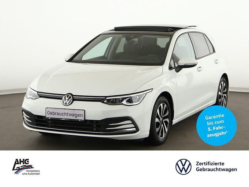 Weiß Gebraucht 2022 VW Golf VIII Active Limousine | 25.710 € (Fairer Preis) - Bild 1/3