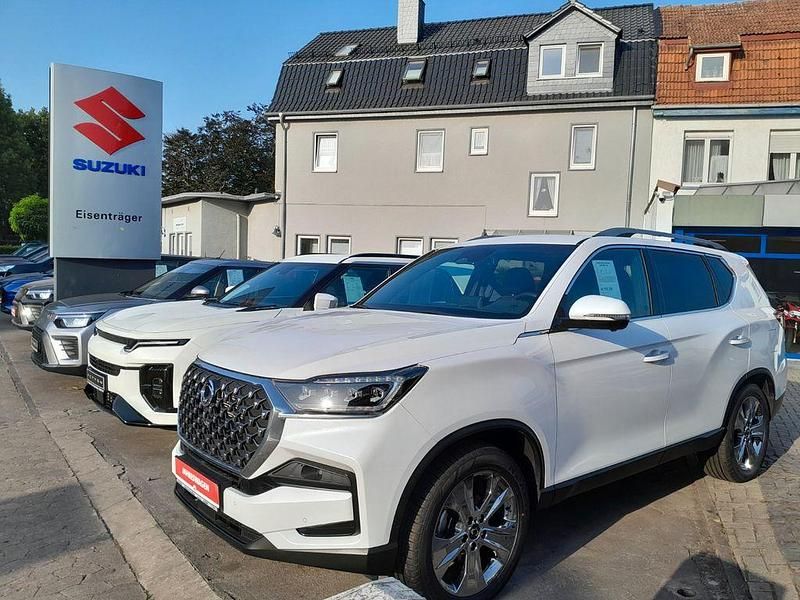 Weiß Gebraucht 2024 Ssangyong Rexton Sapphire SUV | 46.950 € (Fairer Preis) - Bild 1/4