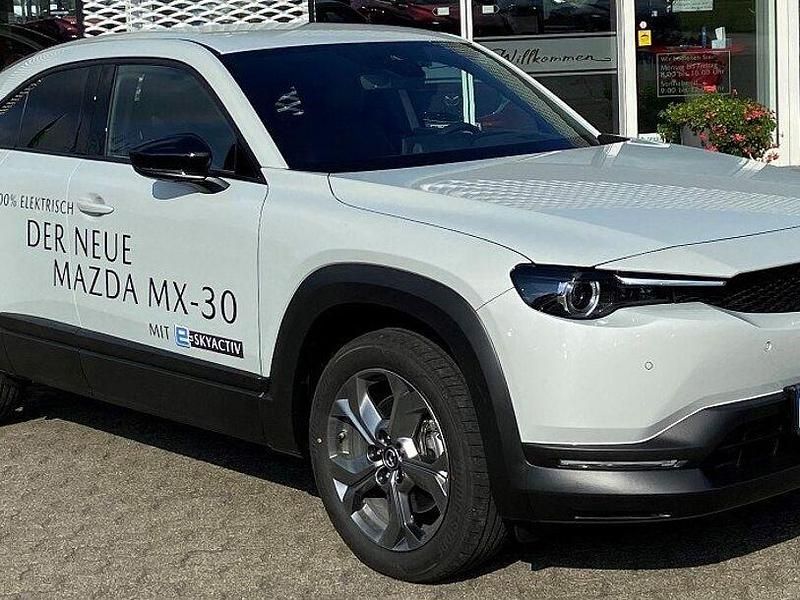 Gebraucht Mazda MX30 Basis 107 kW (146 PS) 2020 Weiß metallic SUV