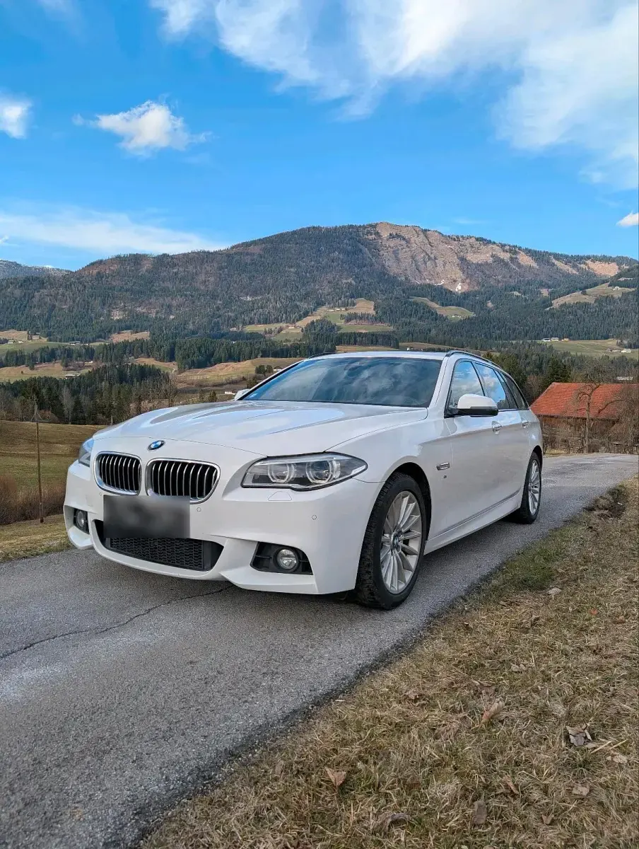 Gebraucht BMW 530 M Sport 258 PS (189 kW) 2014 Weiß Kombi