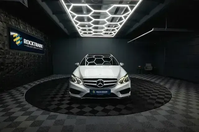 Gebraucht Mercedes E500 AMG 408 PS (300 kW) 2013 Andere Limousine