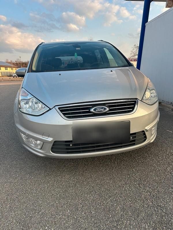 Gebraucht Ford Galaxy 143 PS (105 kW) 2014 Grau Van / Kleinbus
