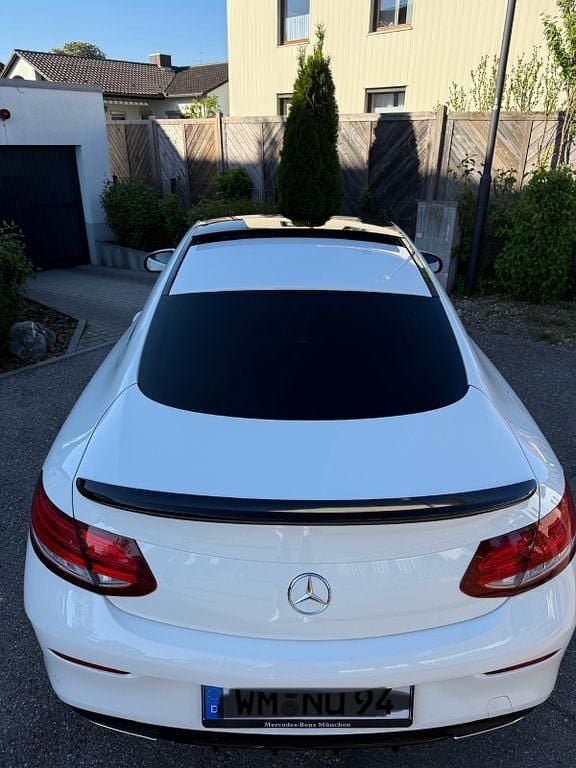 Gebraucht Mercedes C250 AMG line 211 PS (155 kW) 2016 Weiß Coupé