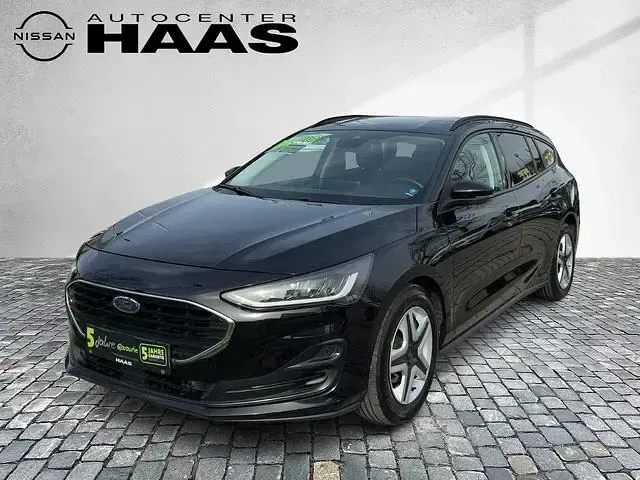 Gebraucht Ford Focus Cool & Connect 120 PS (88 kW) 2022 Obsidianschwarz (metallic) Kombi