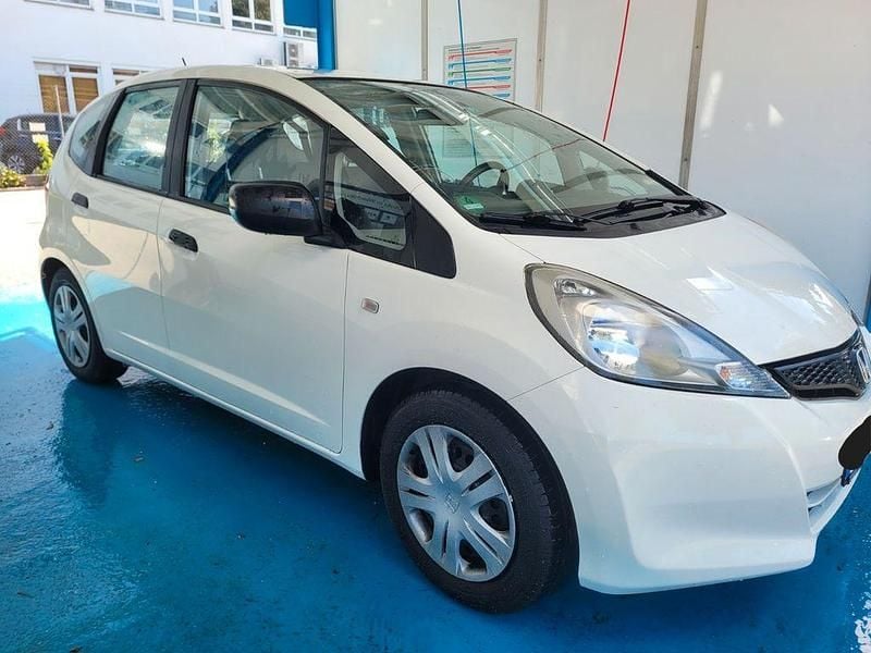 Gebraucht Honda Jazz S 90 PS (66 kW) 2013 Weiß Kleinwagen