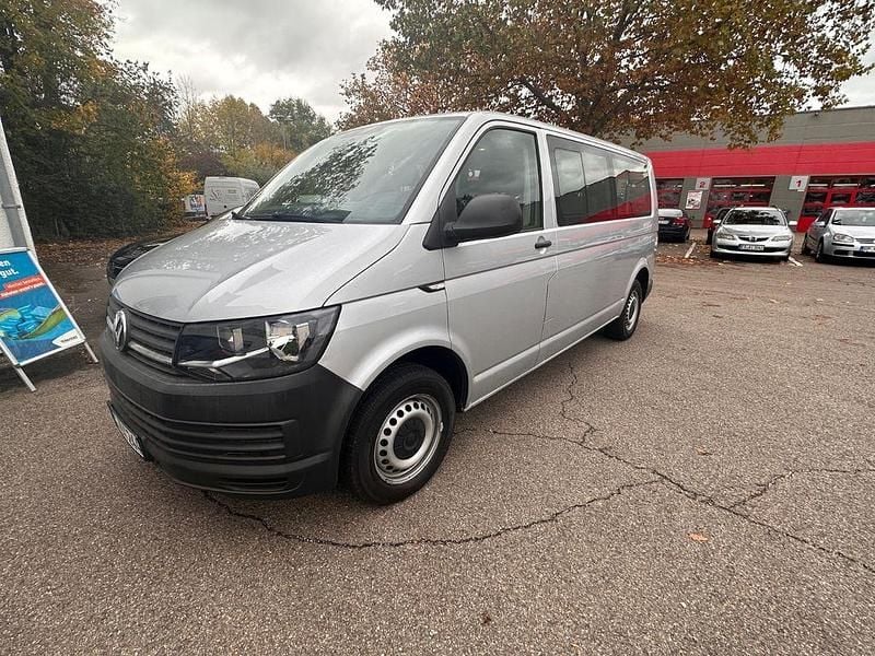 Silber Gebraucht 2018 VW T6 Van | 9.490 € - Bild 1/4