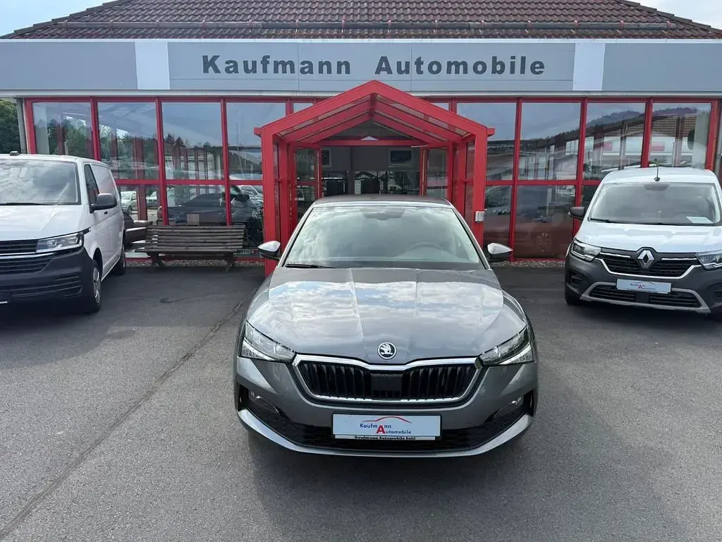 Gebraucht Skoda Scala Ambition 110 PS (80 kW) 2023 Grau Kleinwagen