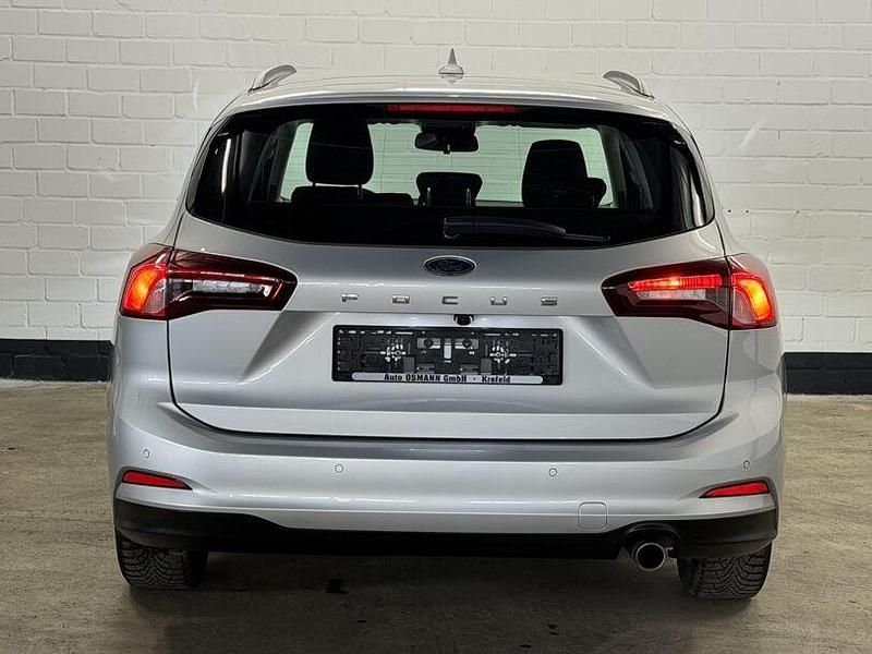 Gebraucht Ford Focus Style 120 PS (88 kW) 2022 Polarsilber metallic Kombi