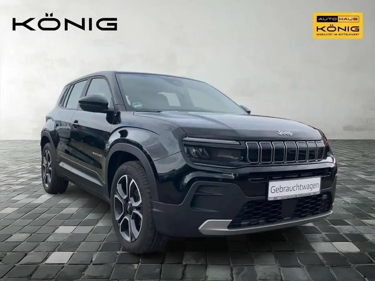 Gebraucht Jeep Avenger Altitude 101 PS (74 kW) 2023 Volcano black (5dl) SUV