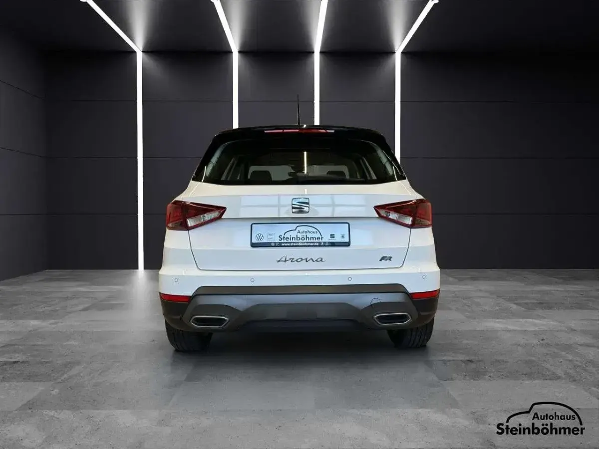 Gebraucht Seat Arona FR 110 PS (80 kW) 2024 Weiß (weiß) SUV