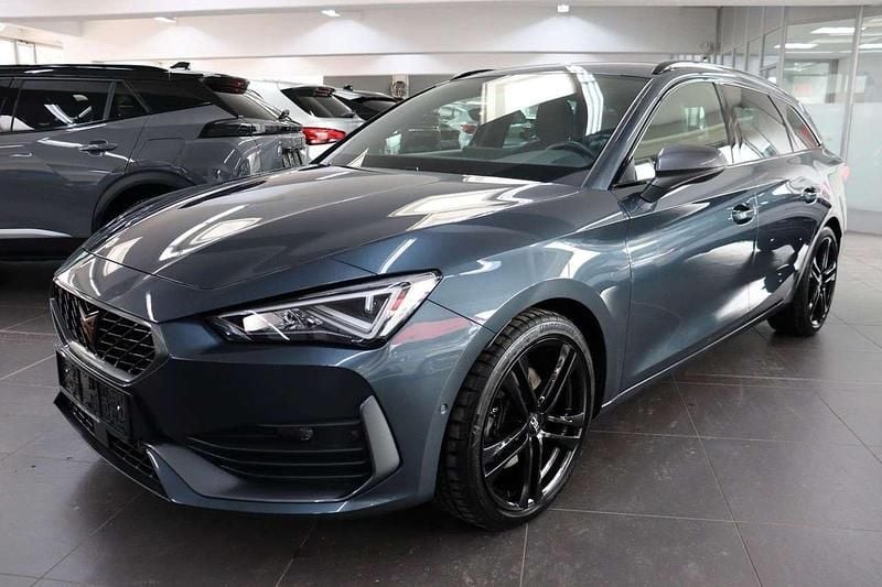 Grau Gebraucht 2023 Cupra Leon Kombi | 26.380 € (Superpreis) - Bild 1/4