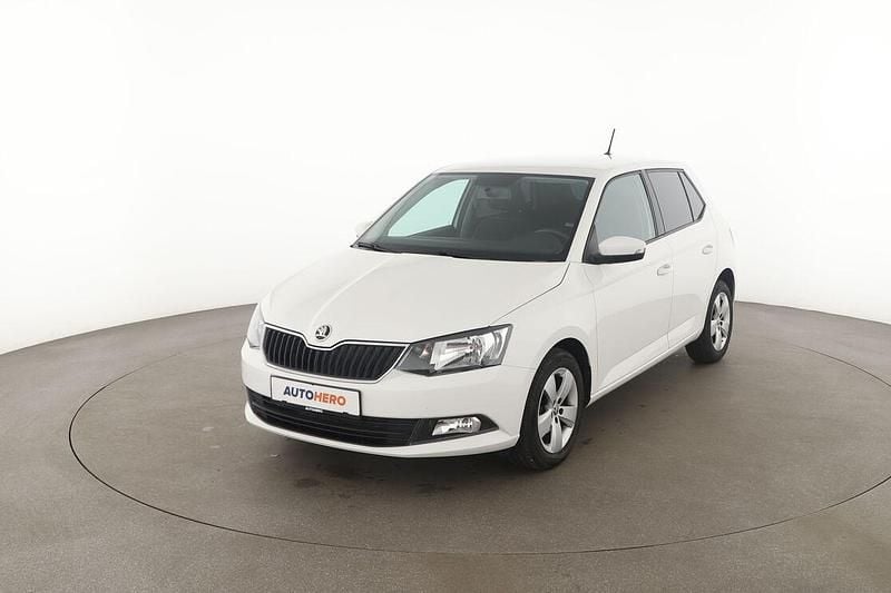 Weiß Gebraucht 2018 Skoda Fabia Ambition Kleinwagen | 10.330 € (Fairer Preis) - Bild 1/3