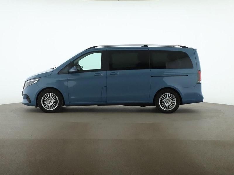 Gebraucht Mercedes V250 Style 190 PS (139 kW) 2025 Blau Van / Kleinbus