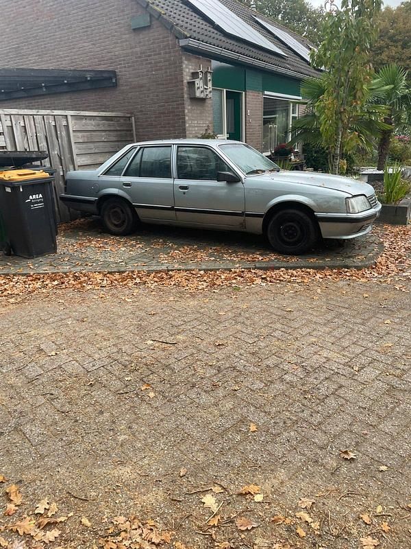 Gebraucht 1985 Opel Senator Limousine | 3.750 € - Bild 1/4