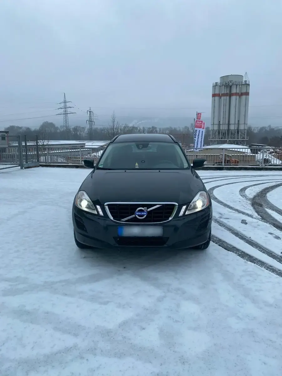 Gebraucht Volvo XC60 163 PS (119 kW) 2012 Grau SUV