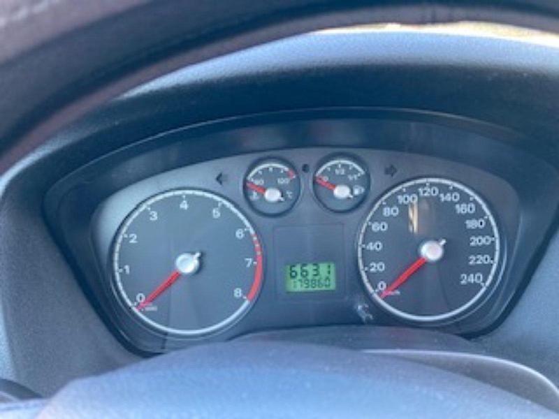 Gebraucht Ford Fiesta 80 PS (58 kW) 2006 Kleinwagen