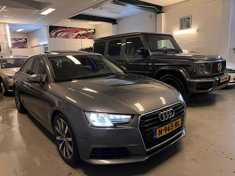 Gebraucht Audi A4 S-Line 150 PS (110 kW) 2015 Grau Limousine