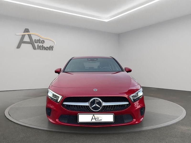 Gebraucht Mercedes A220 Progressive 190 PS (139 kW) 2021 Rot Limousine