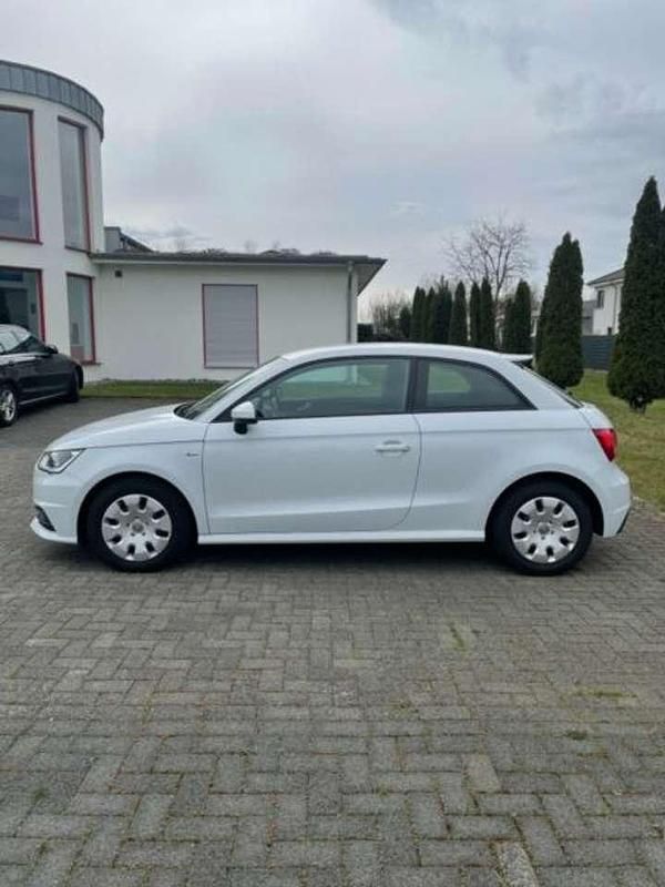 Gebraucht Audi A1 S-Line 95 PS (69 kW) 2015 Weiß Kleinwagen