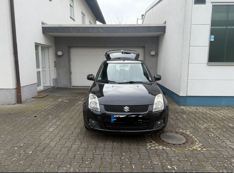 Schwarz Gebraucht 2010 Suzuki Swift Comfort Limousine | 6.099 € (Etwas zu teuer) - Bild 1/4