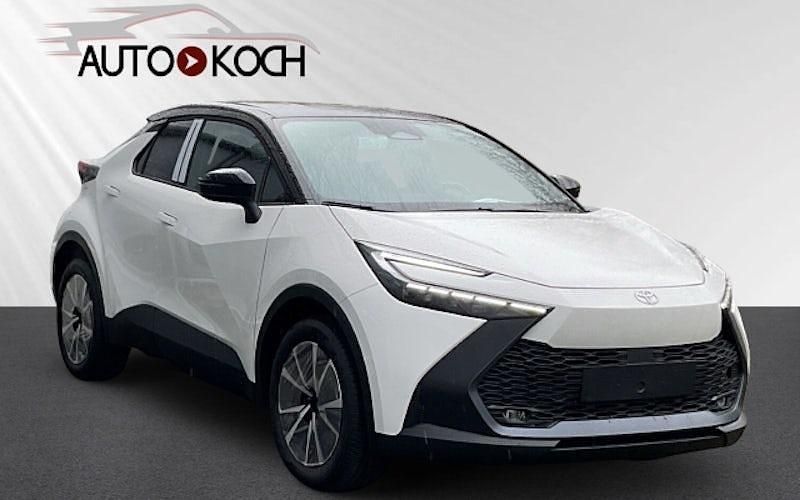 Neu Toyota C-HR 223 PS (164 kW) 2025 Weiß SUV