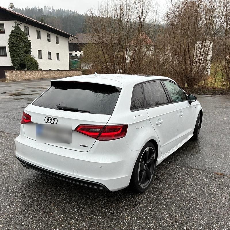 Gebraucht Audi A3 Comfort 184 PS (135 kW) 2015 Weiß Kombi