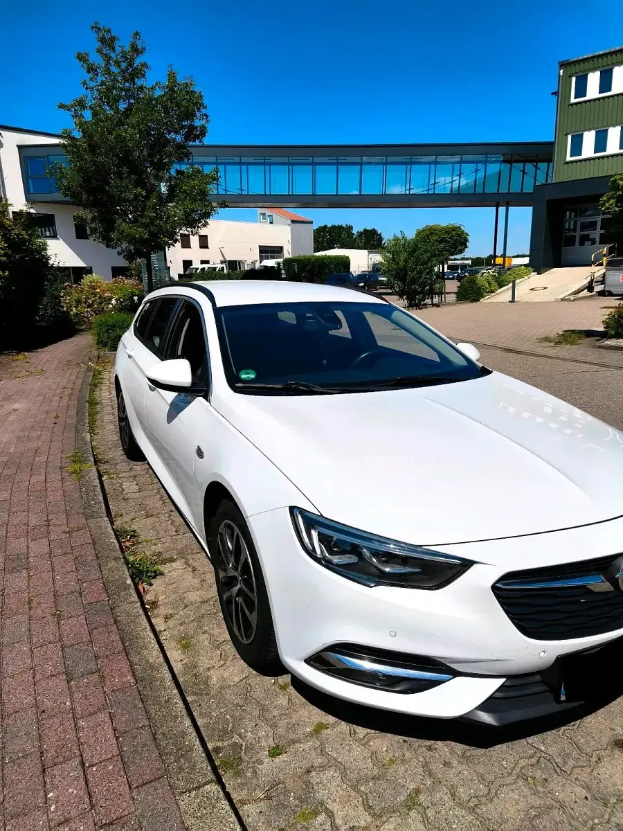Gebraucht Opel Insignia 136 PS (100 kW) 2019 Weiß Kombi
