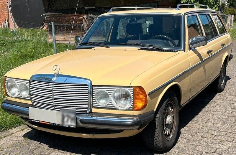Gelb Gebraucht 1982 Mercedes 240 Kombi | 13.900 € - Bild 1/4