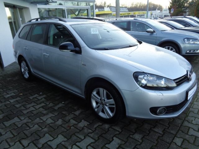 Gebraucht VW Golf VII Match 140 PS (102 kW) 2013 Silber metallic Kombi