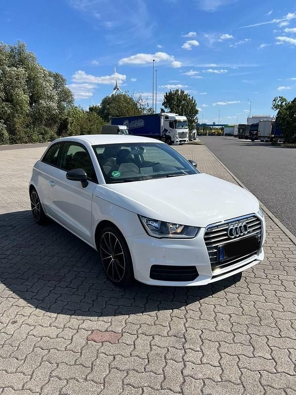 Second-hand Audi A1 86 CP (63 kW) 2017 Alb Hatchback