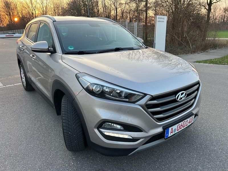 Gebraucht Hyundai Tucson 136 PS (100 kW) 2016 Weiß SUV