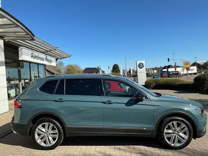 Gebraucht VW Tiguan Allspace IQ Drive 190 PS (139 kW) 2019 Blau SUV