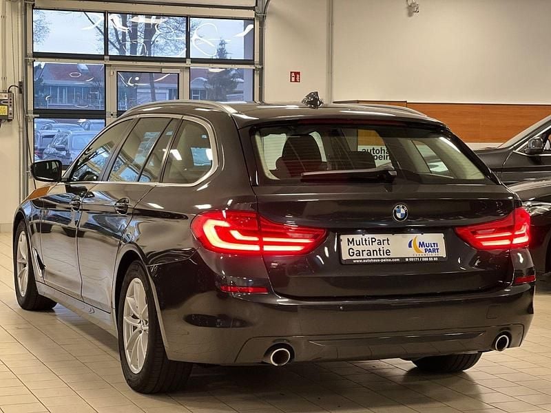 Gebraucht BMW 520 M Sport 190 PS (139 kW) 2020 Grau Kombi
