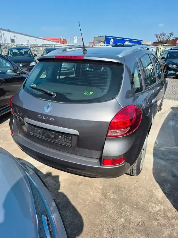 Gebraucht Renault Clio Expression 75 PS (55 kW) 2010 Grau Limousine