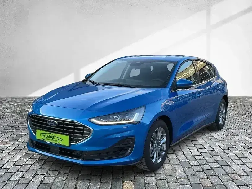 Gebraucht Ford Focus Titanium 125 PS (91 kW) 2024 Desert island blue metallic Limousine