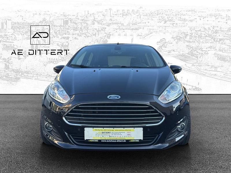 Gebraucht Ford Fiesta Titanium 101 PS (74 kW) 2017 Schwarz Limousine