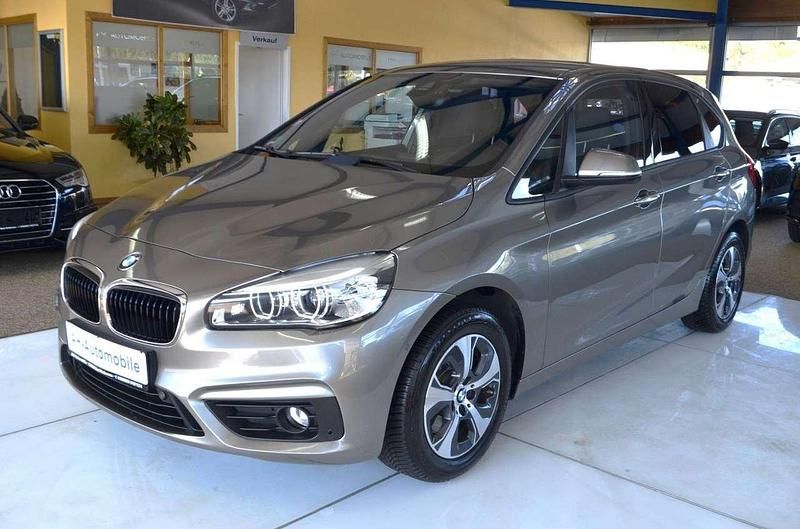 Gebraucht BMW 220 192 PS (141 kW) 2016 Platinsilber metallic Van / Kleinbus