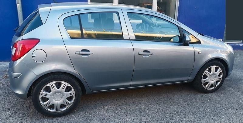 Gebraucht Opel Corsa 60 PS (44 kW) 2010 Grau Kleinwagen