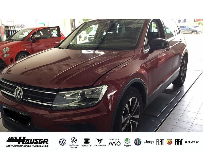Rot Gebraucht 2019 VW Tiguan IQ Drive SUV | 22.975 € (Superpreis) - Bild 1/4