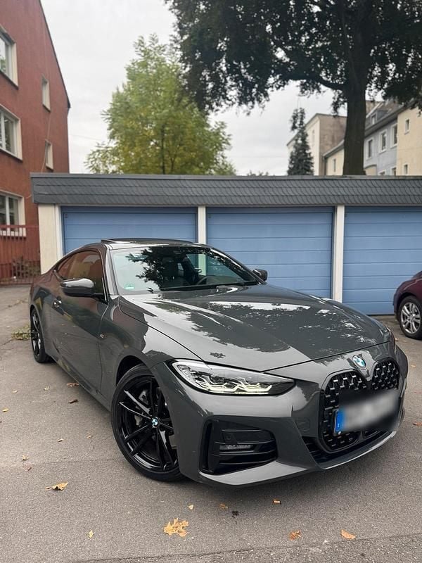 Grau Gebraucht 2022 BMW 430 M Sport Coupé | 37.900 € (Superpreis) - Bild 1/4