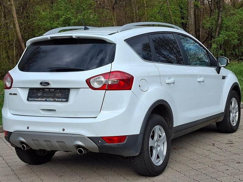 Gebraucht Ford Kuga Champions Edition 140 PS (102 kW) 2012 Weiß SUV