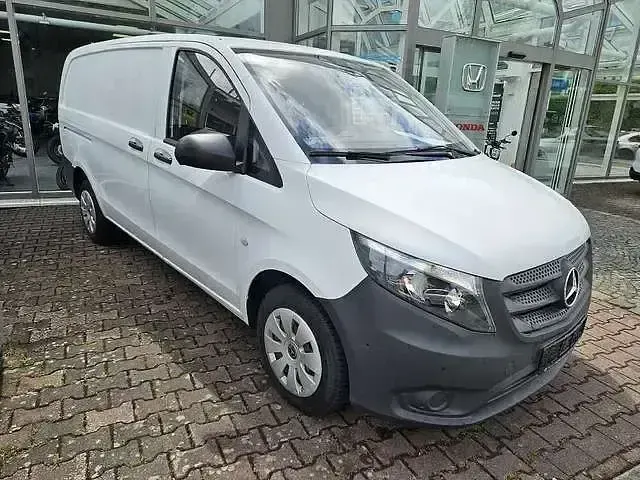 Gebraucht Mercedes Vito 114 PS (83 kW) 2019 Weiss Van