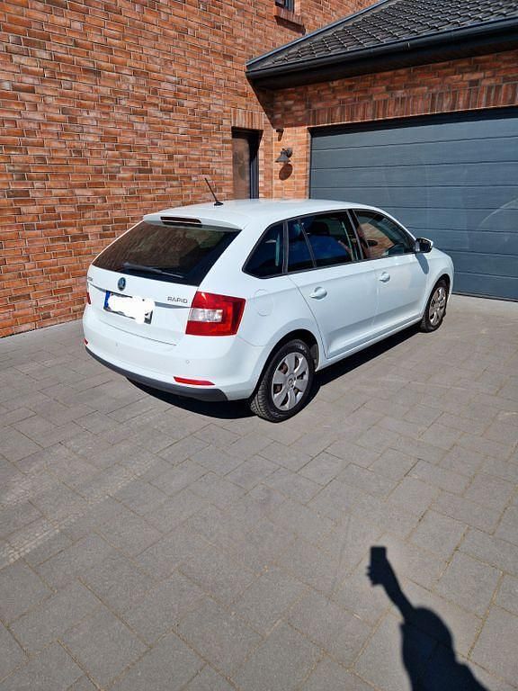 Usata Skoda Rapid Active 116 CV (85 kW) 2017 Bianco Utilitaria