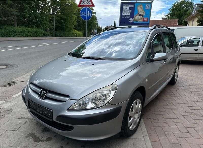 Grau Gebraucht 2002 Peugeot 307 Kombi | 1.499 € (Fairer Preis) - Bild 1/4