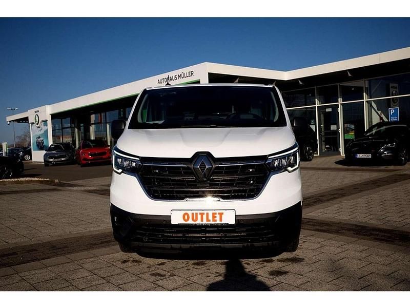 Gebraucht Renault Trafic 131 PS (96 kW) 2022 Gletscherweiss Van / Kleinbus