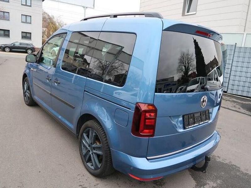 Gebraucht VW Caddy Highline 150 PS (110 kW) 2016 Blau Van / Kleinbus