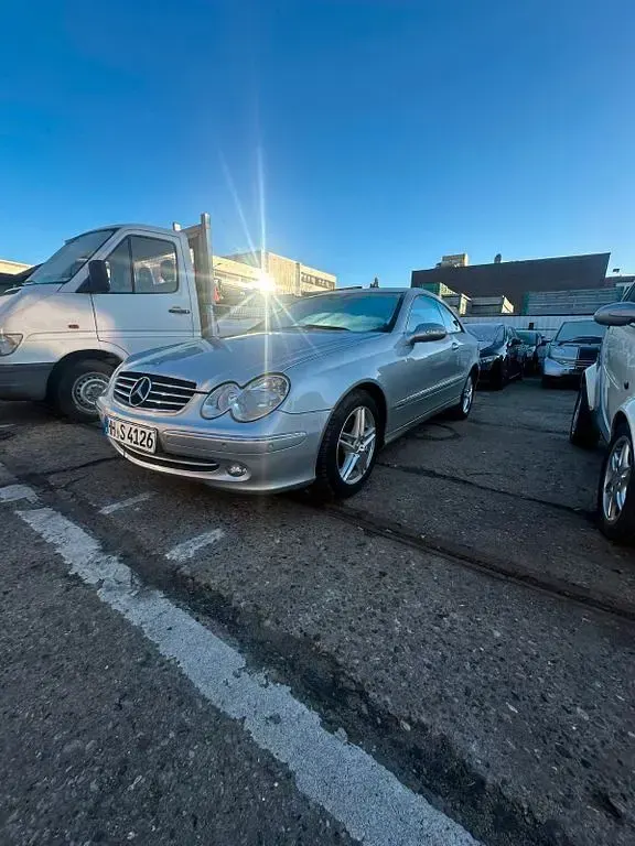 Gebraucht Mercedes CLK200 170 PS (125 kW) 2005 Silber Coupé