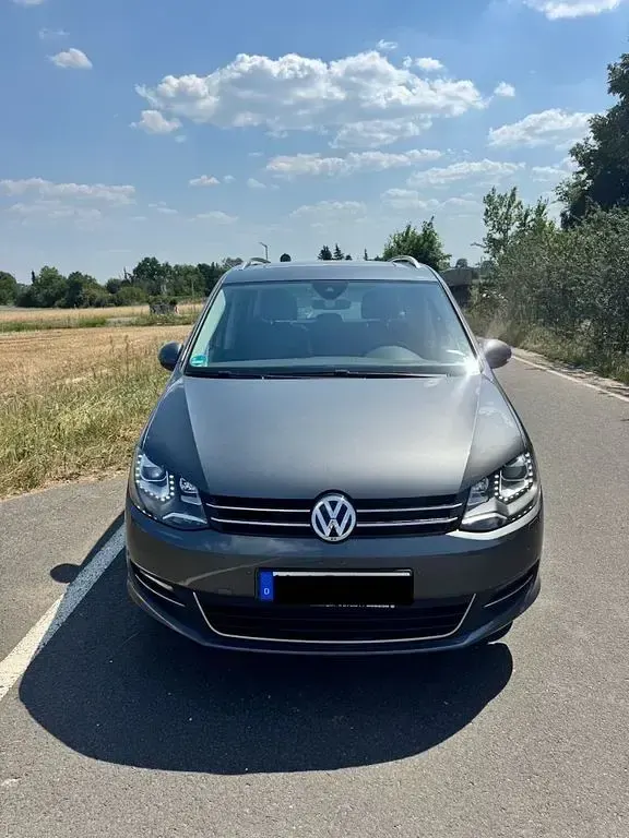 Gebraucht VW Sharan Highline 220 PS (161 kW) 2016 Grau Van / Kleinbus