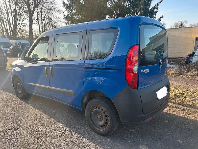 Gebraucht Opel Combo 89 PS (65 kW) 2012 Blau Van / Kleinbus